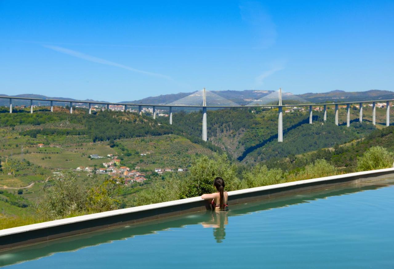 Mw Douro Wine & Spa Santa Marta de Penaguião Exterior photo View of the bridge from the swimming pool of the hotel