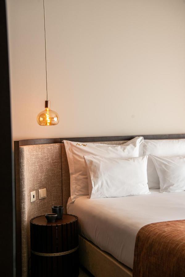 Mw Douro Wine & Spa Santa Marta de Penaguião Exterior photo A bed with two pillows