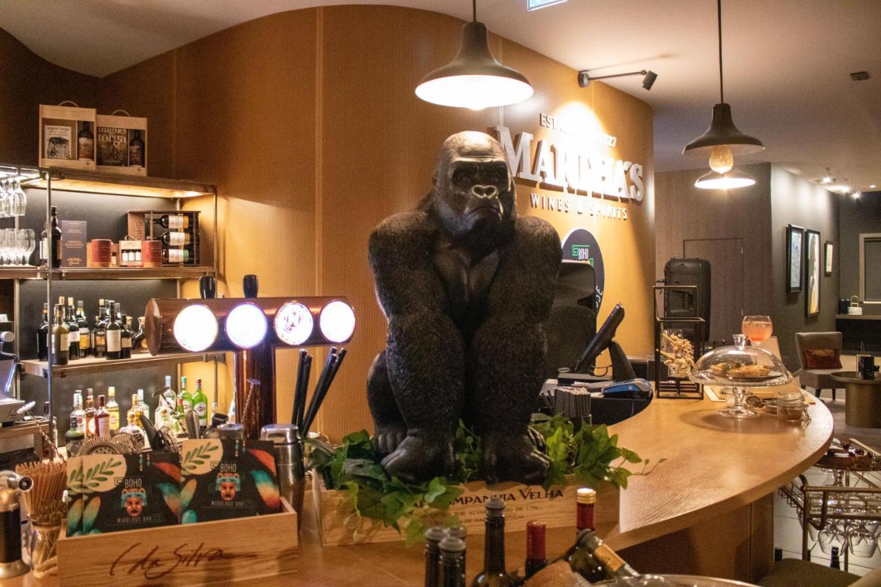 Mw Douro Wine & Spa Santa Marta de Penaguião Exterior photo The bar at the London Zoo
