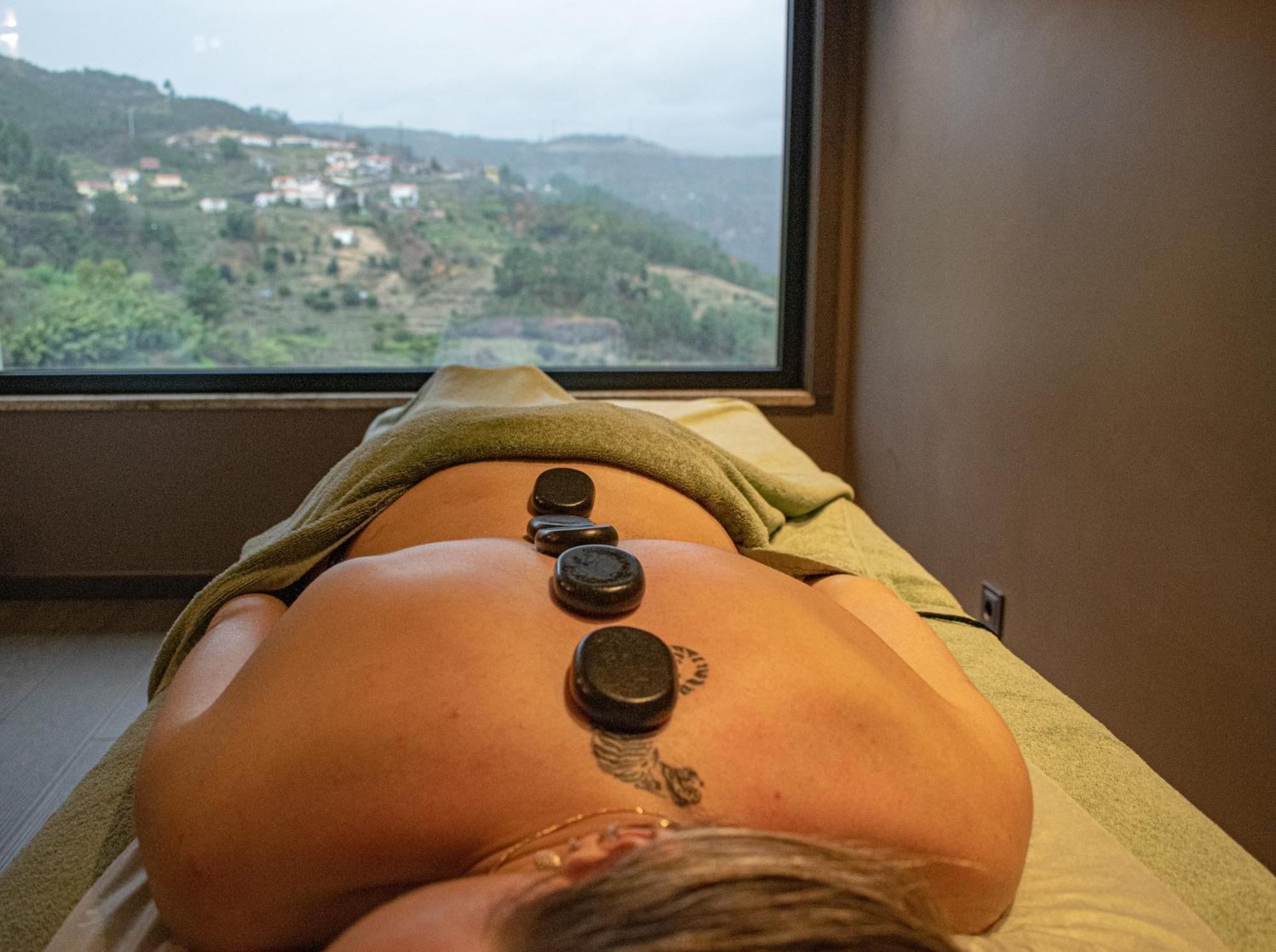 Mw Douro Wine & Spa Santa Marta de Penaguião Exterior photo Hot stone massage