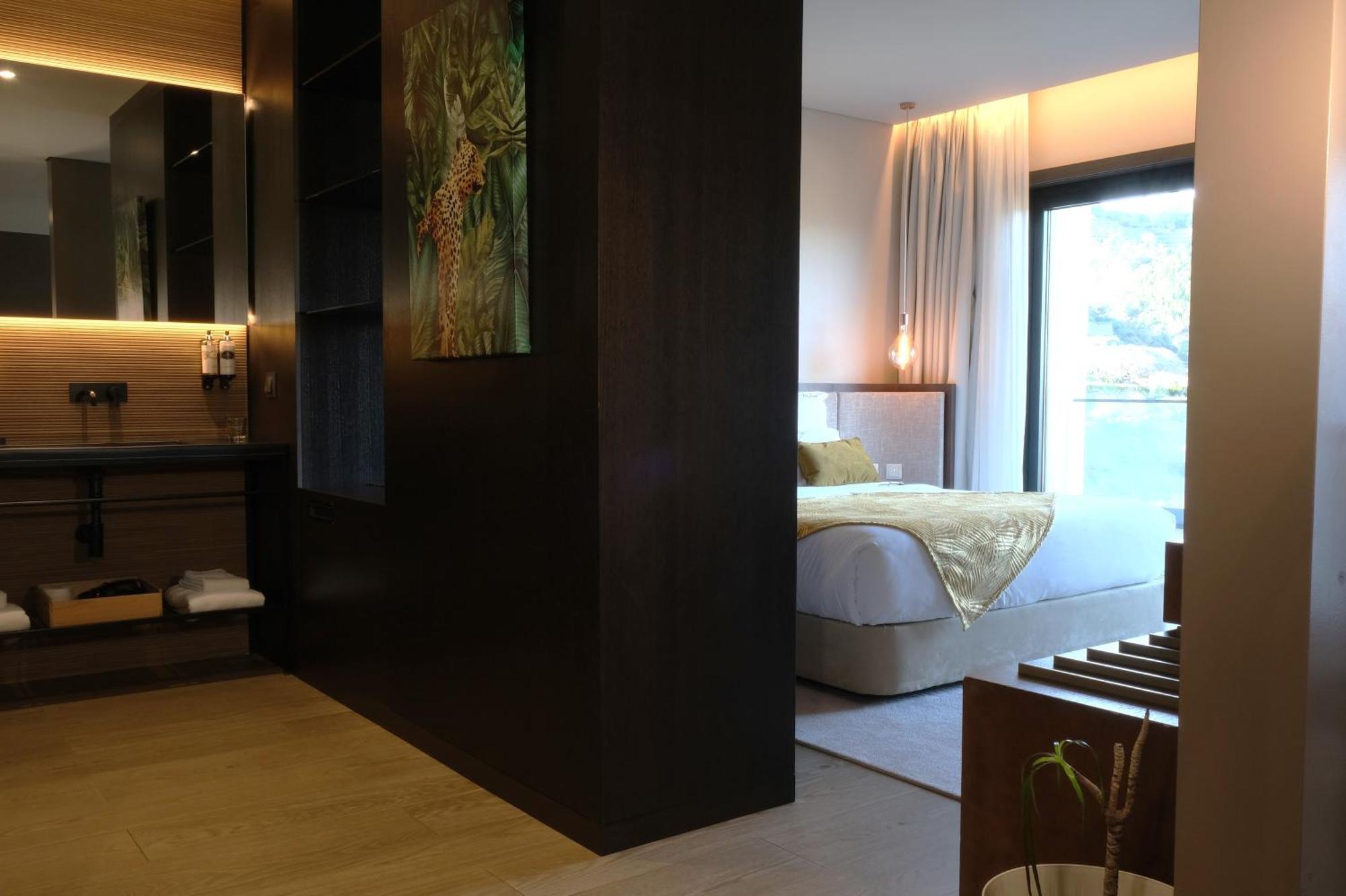 Mw Douro Wine & Spa Santa Marta de Penaguião Exterior photo A room at the hotel
