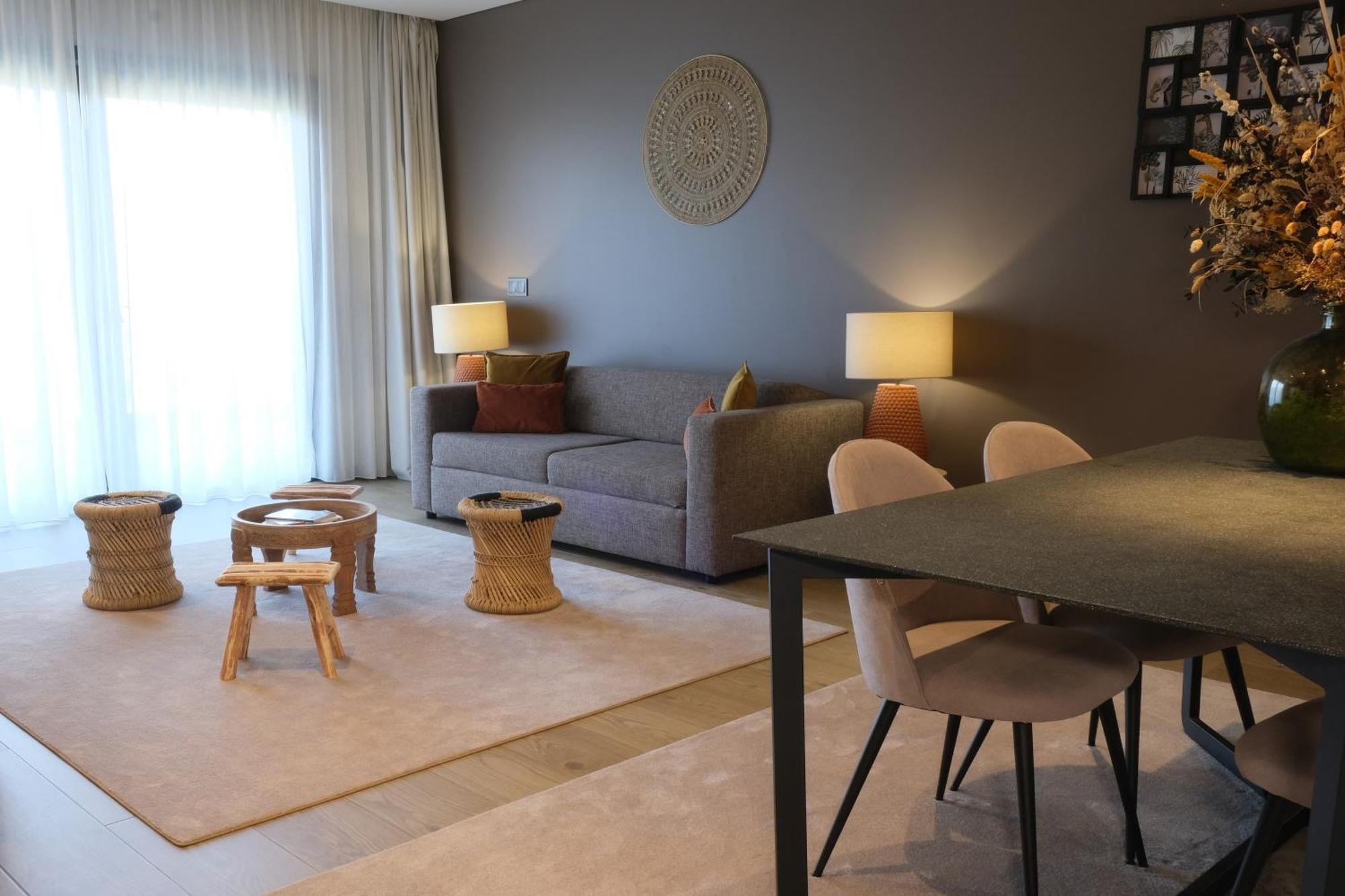 Mw Douro Wine & Spa Santa Marta de Penaguião Exterior photo A living room in a modern apartment